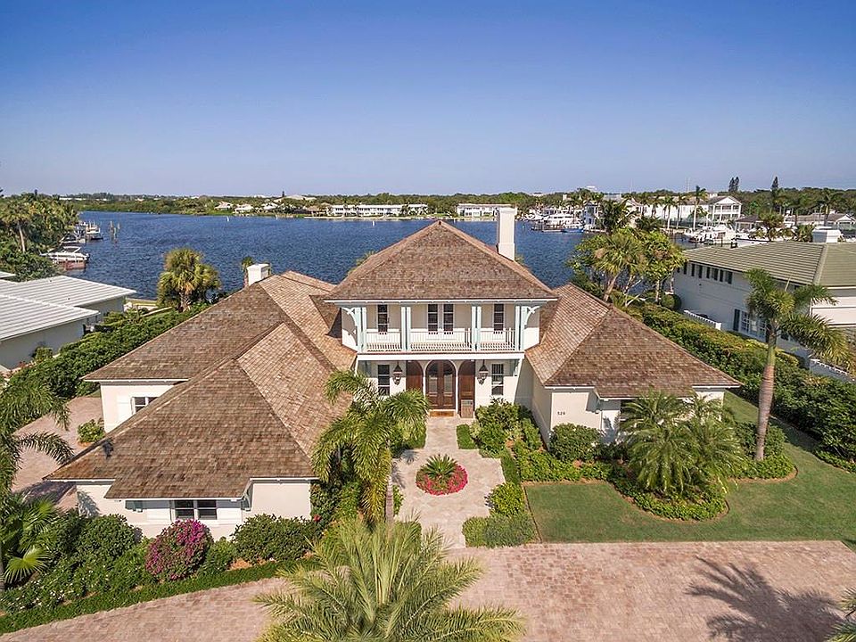 1st image of 529 Bay Dr
