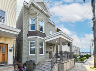 426 Hancock Pl, Fairview, NJ 07022
