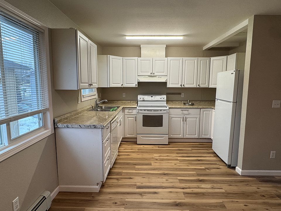 1st image of 5840 E 4th Ave APT D