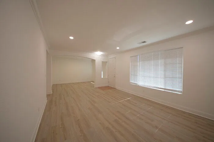 4 bed, 2.0 bath, 2241 sqft, $3,495 — Photo 4