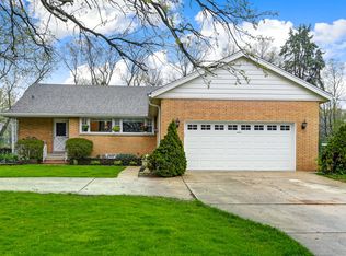 8900 Orchard St, Burr Ridge, IL 60527