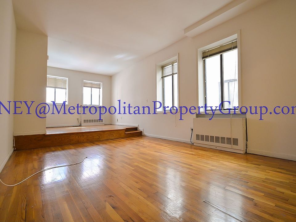 2nd image of 221 E 33rd St #5AJN
