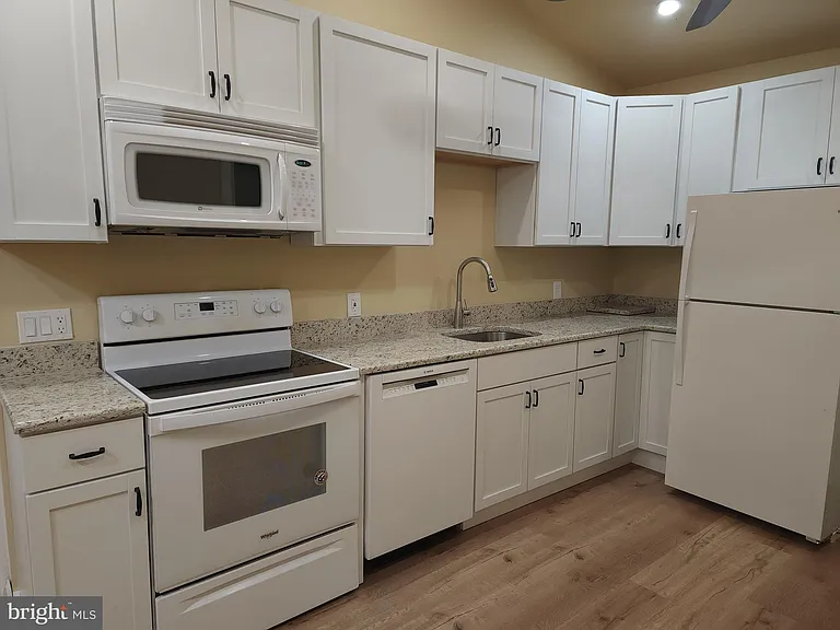 321 S Hanover St #1 — Photo 3