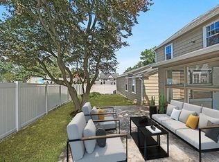 266 Webster St, Worcester, MA 01603