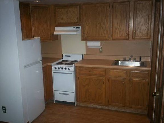 3rd image of 161 Dana Ave #Basement