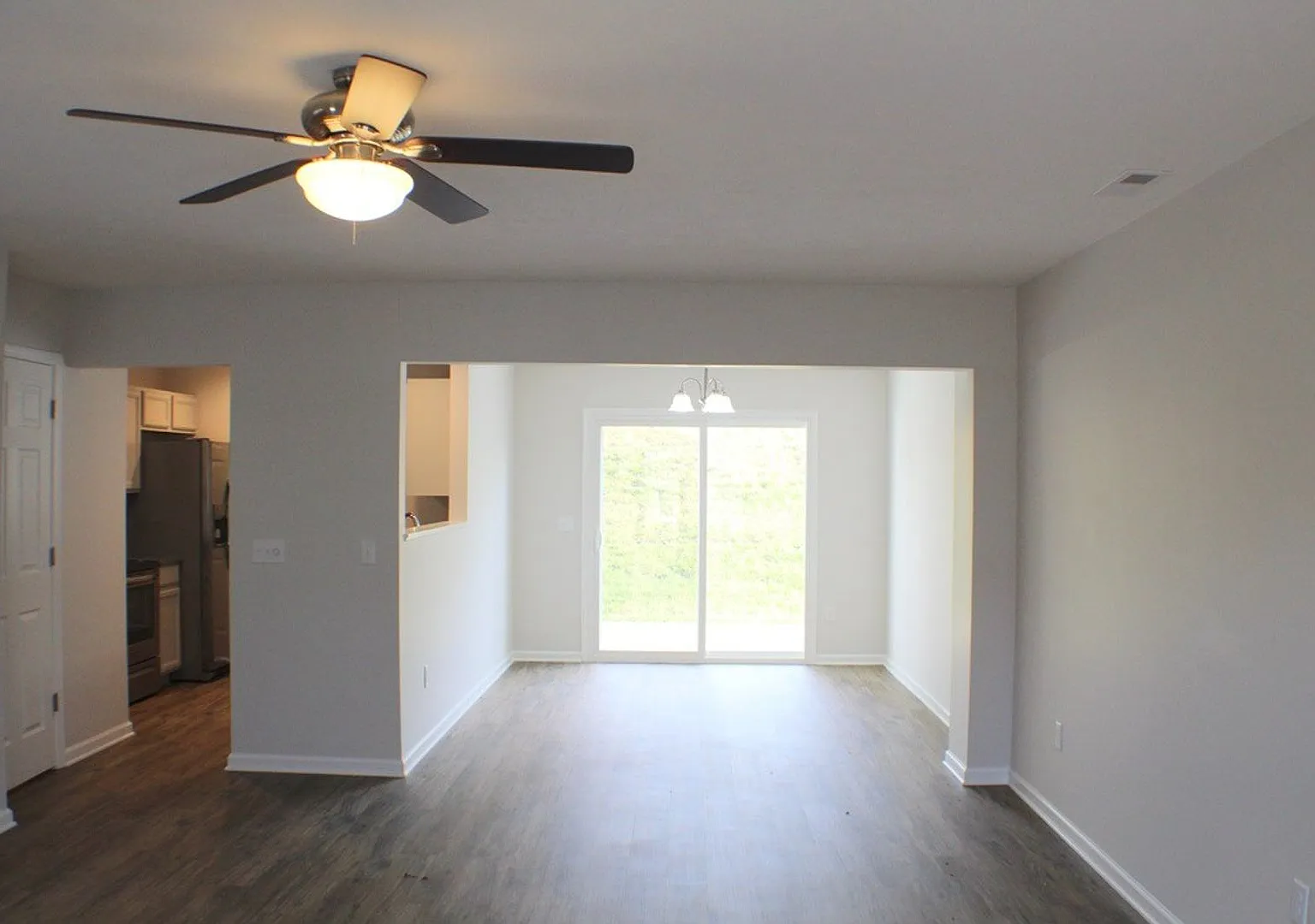 Spacious 3-Bedroom Townhome for Rent Steps from Sentara RMH! — Photo 3