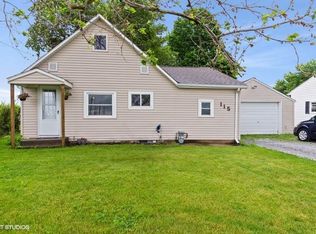 115 7th St, Jesup, IA 50648