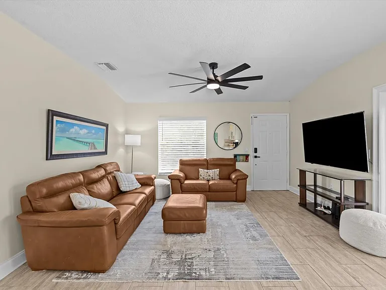 7318 S Kissimmee St — Photo 15