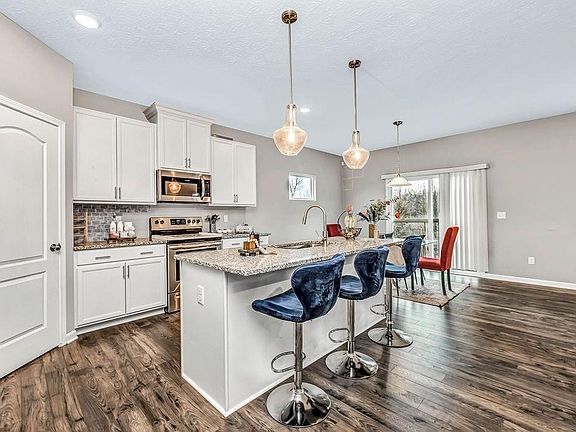 5th image of 114 Nettleton Ct