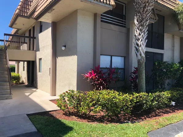 10714 Royal Palm Blvd #4-2, Pompano Beach, FL 33065