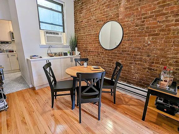 3rd image of 493 Amsterdam Ave APT 2B