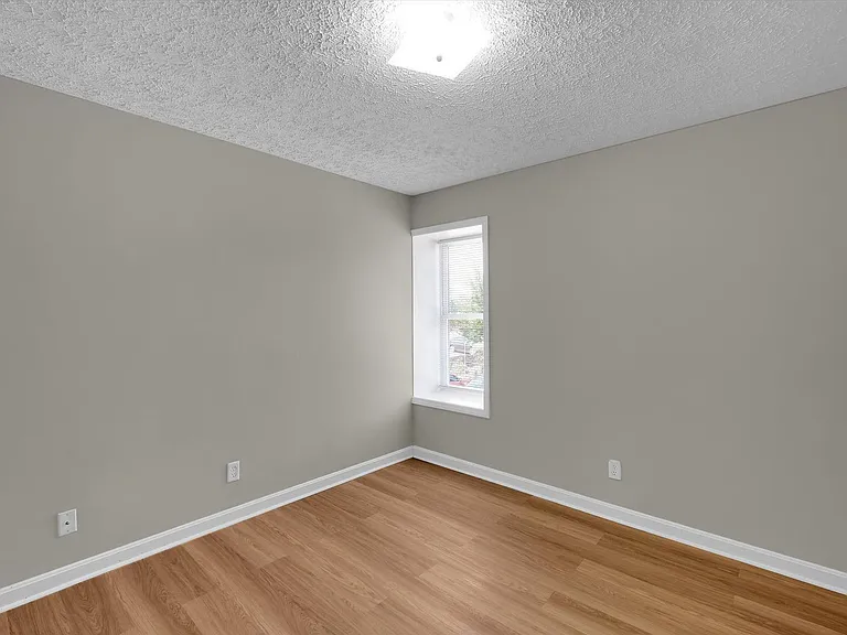 Jacobs Landing Apartments — Photo 20