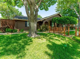 1813 Blossom Trl, Plano, TX 75074