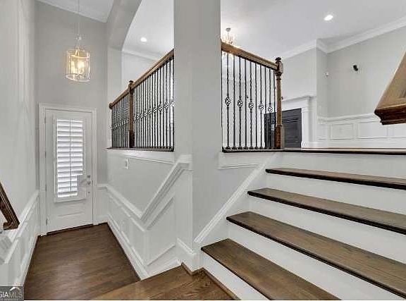 4th image of 3279 Matthewson Way