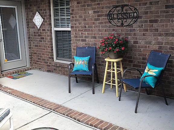 5th image of 537 W Mossyleaf Dr SW