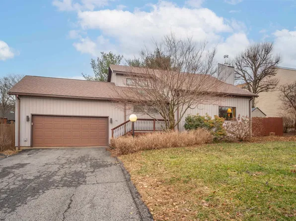 140 Lamplighter Dr, Morgantown, WV 26508