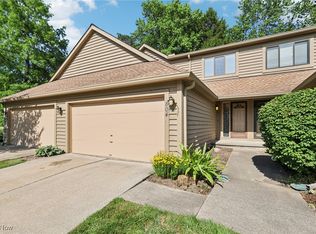 804 Arboretum Cir, Northfield, OH 44067