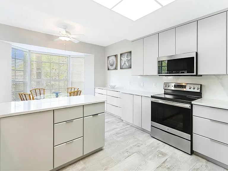 651 Wiggins Lake Dr #102 — Photo 7