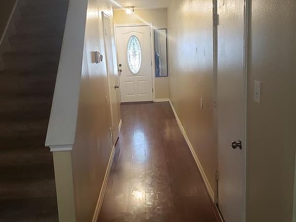 3rd image of 4846 Gypsy Forest Dr