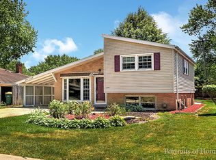 2220 Saint Francis Ave, Joliet, IL 60436