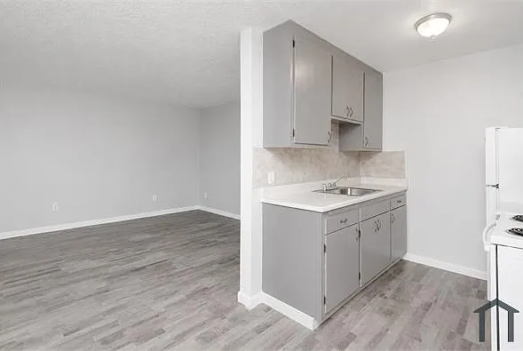 3620 West St #1 — Photo 9