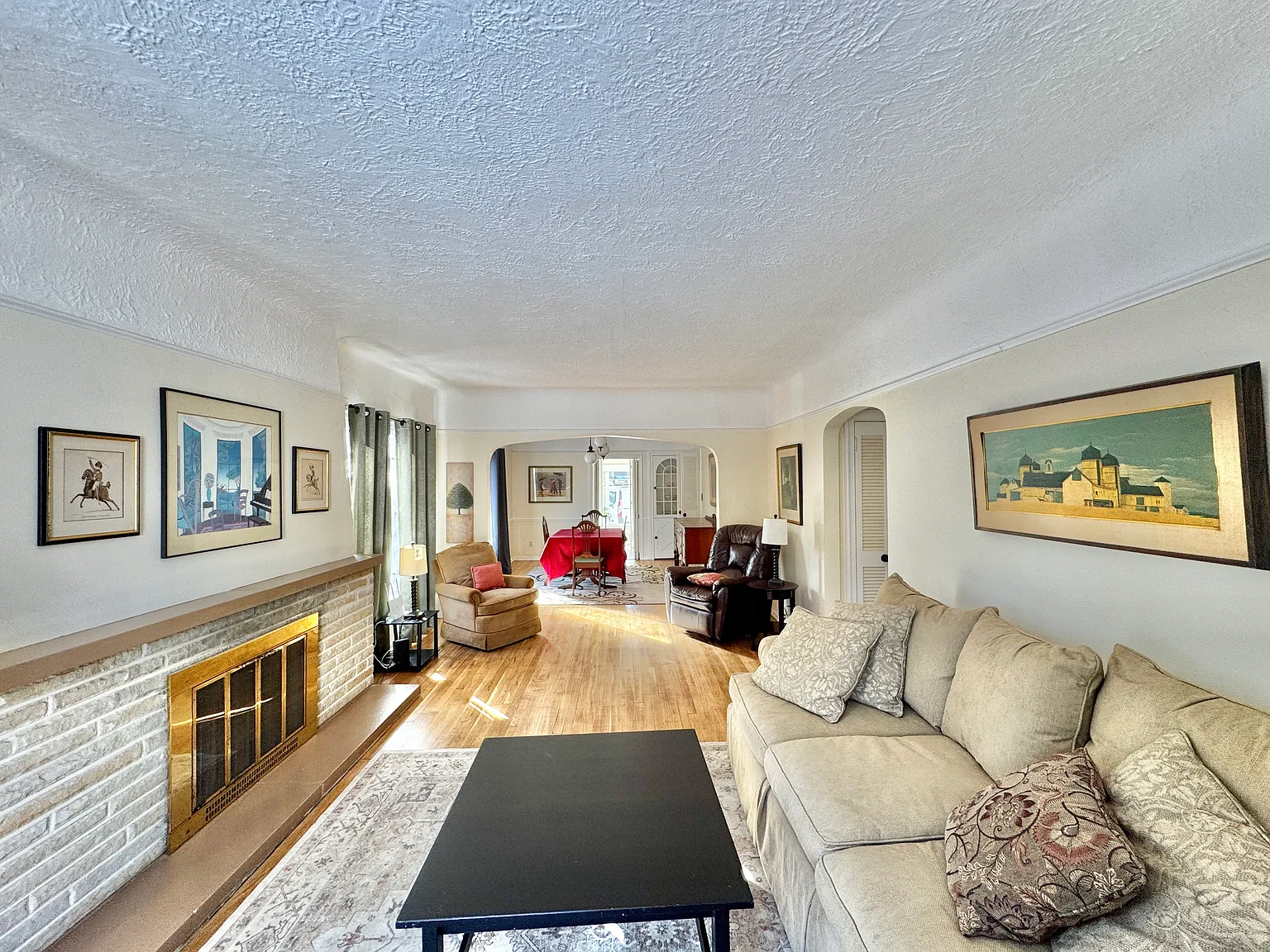 2 bed, 1000 sqft, $3,400 — Photo 4