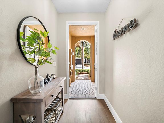 5th image of 9595 Town Parc Circle