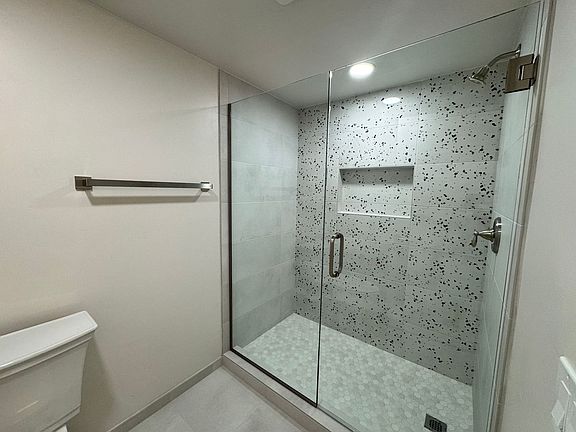 5th image of 6110 Calle Mariselda Unit 102