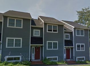 620 Knapps Hwy, Fairfield, CT 06825