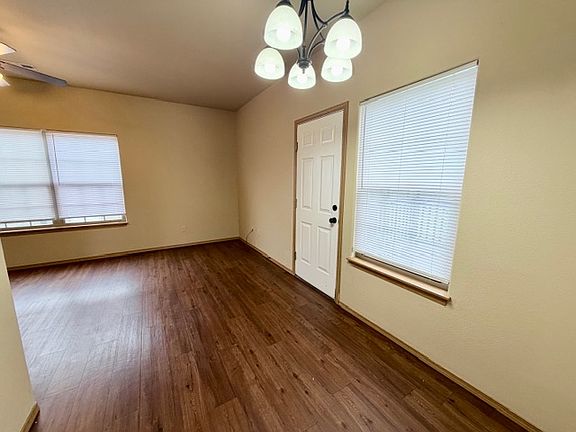 5th image of 1153 S Tottenham Ct