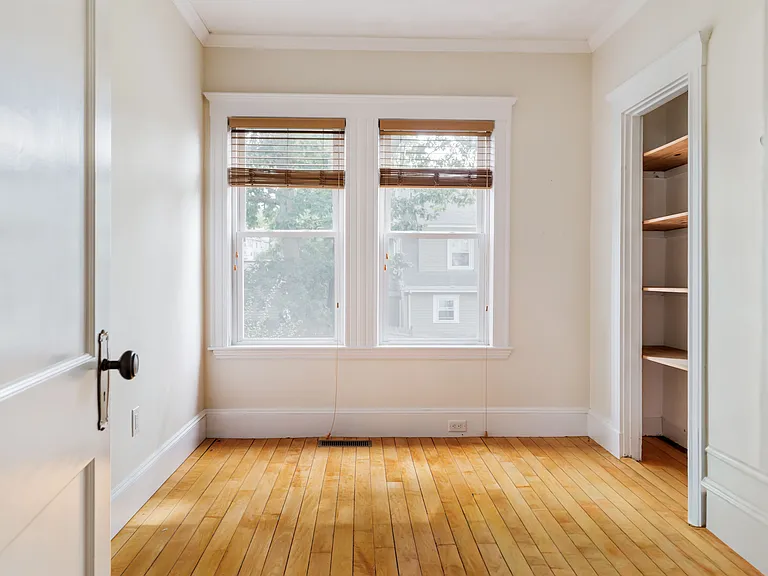 2 Peabody Rd — Photo 17
