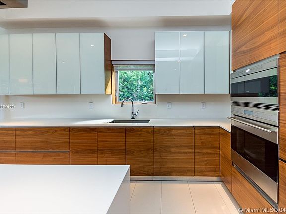 4th image of 450 E Di Lido Dr