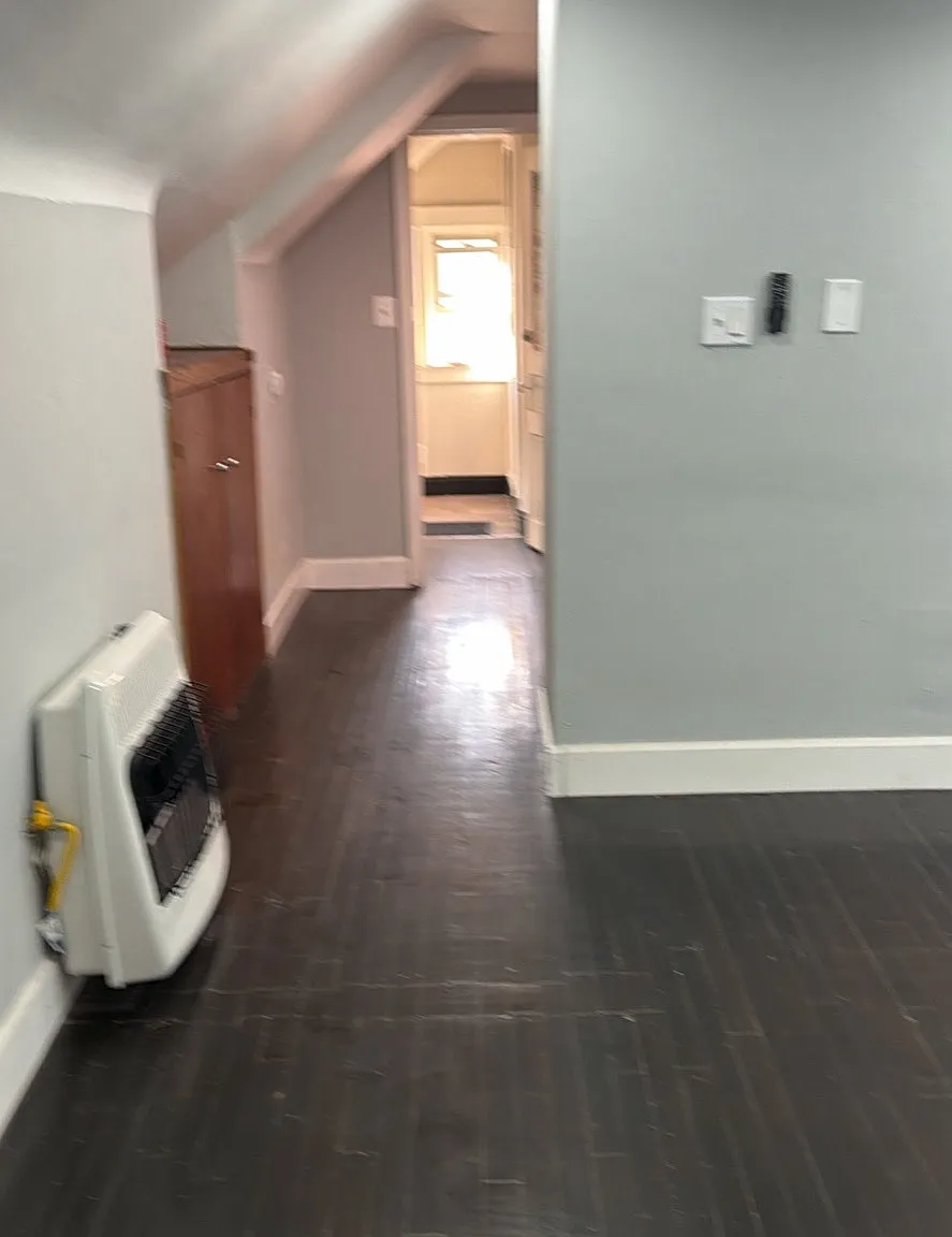 2 bed, 800 sqft, $1,100 — Photo 3