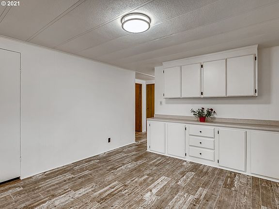 4th image of 15509 SE Mill Plain Blvd Unit 83