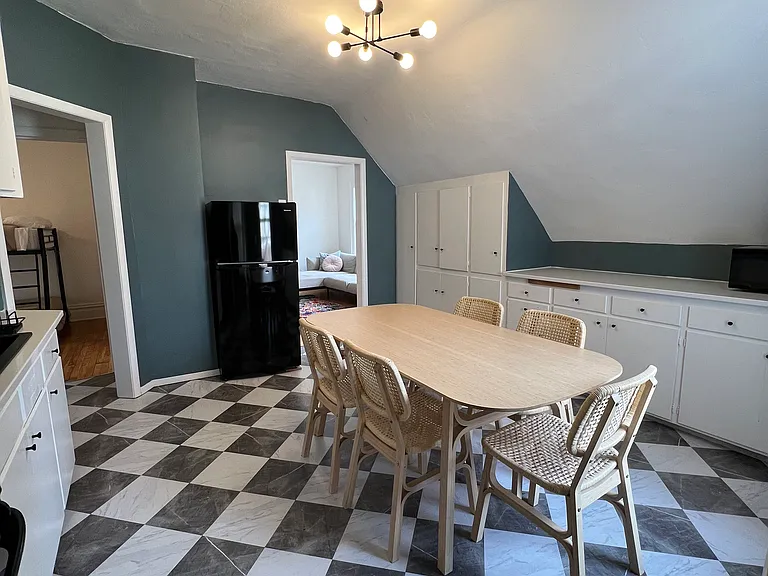 1126 Jefferson St NE #2 — Photo 7