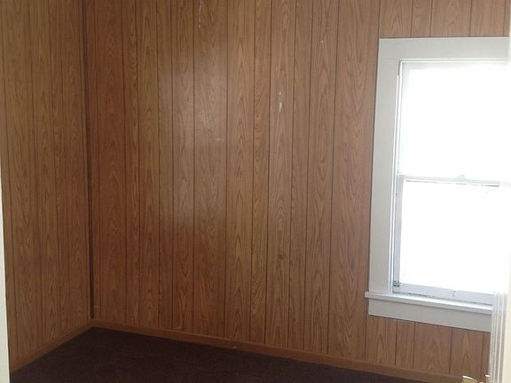 5th image of 3321 Holton Ave