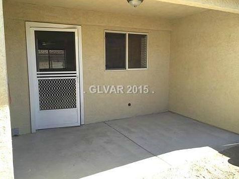3rd image of 6761 Holmby Ave APT C1