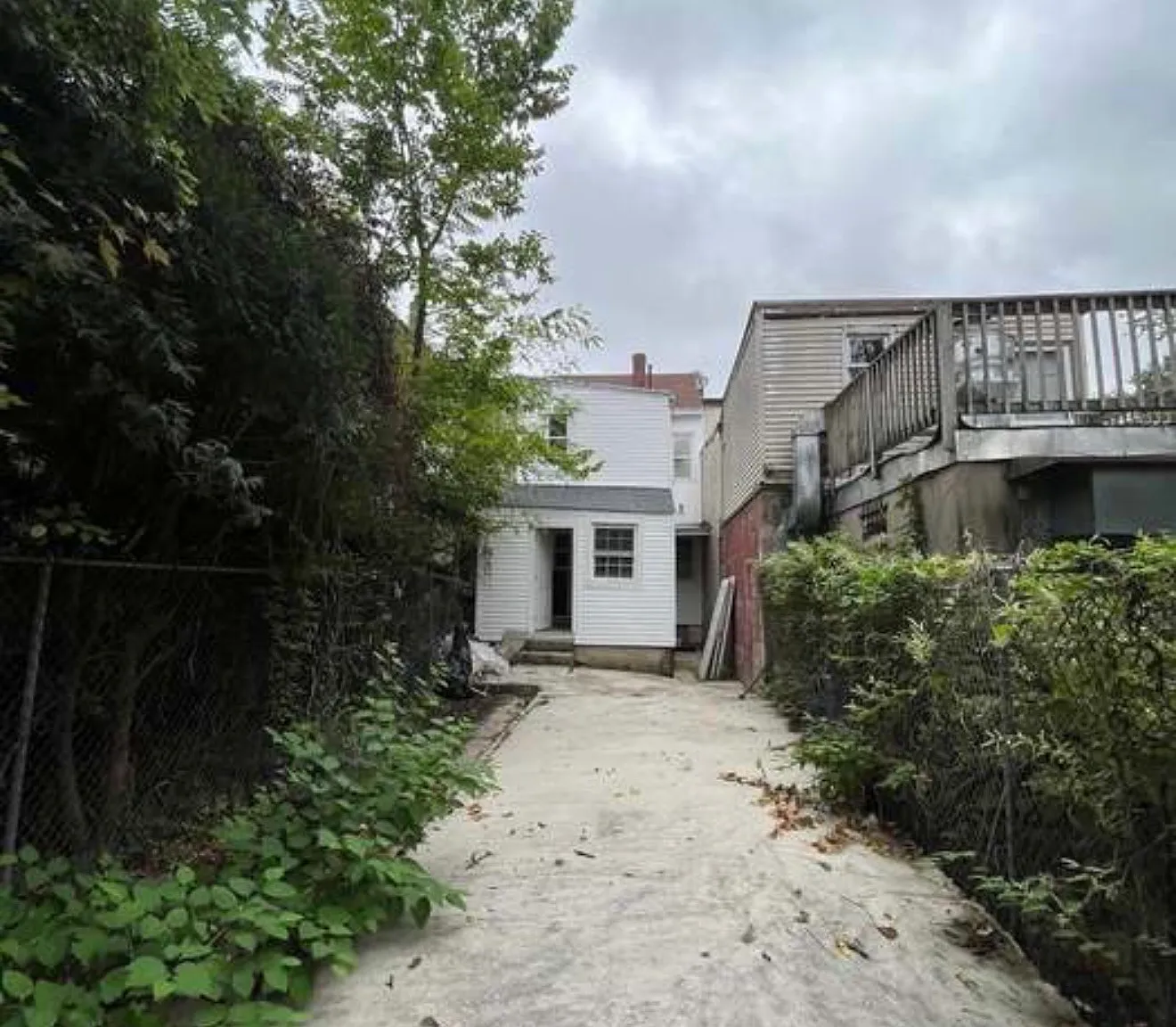 4 bed, 1.5 bath, 1148 sqft, $1,700 — Photo 4