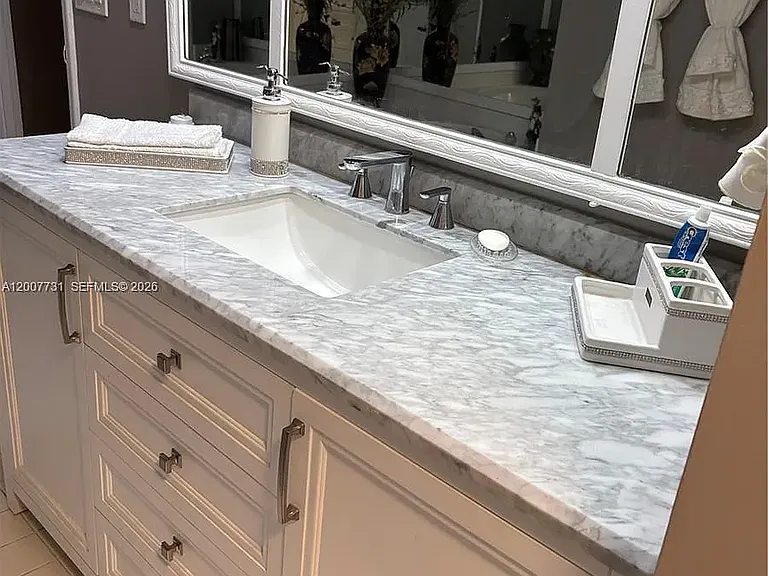 1865 S Ocean Dr #44L — Photo 9