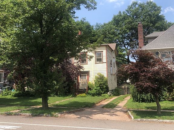 2nd image of 49 Fairview Ave