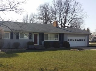 1401 Warrick Dr, Ashtabula, OH 44004