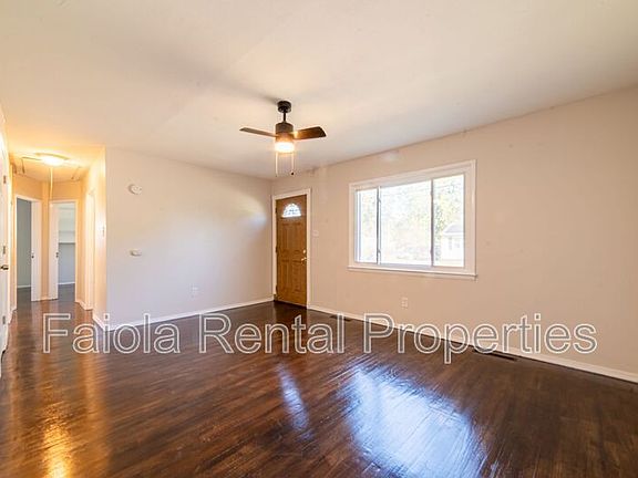 3rd image of 519 Berkeley Dr
