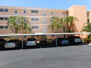 7665 Sun Island Dr S APT 104, South Pasadena, FL 33707