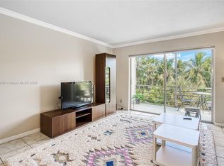 600 NE 14th Ave APT 419, Hallandale, FL 33009