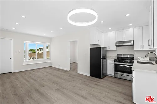 1165 Stanford St #D Photo 1
