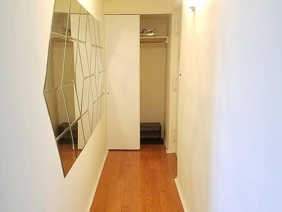 2nd image of 205 Mineola Blvd #3c-floor 3
