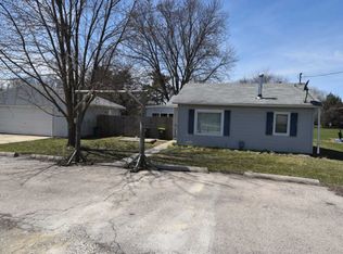 173 N Somonauk Rd, Cortland, IL 60112