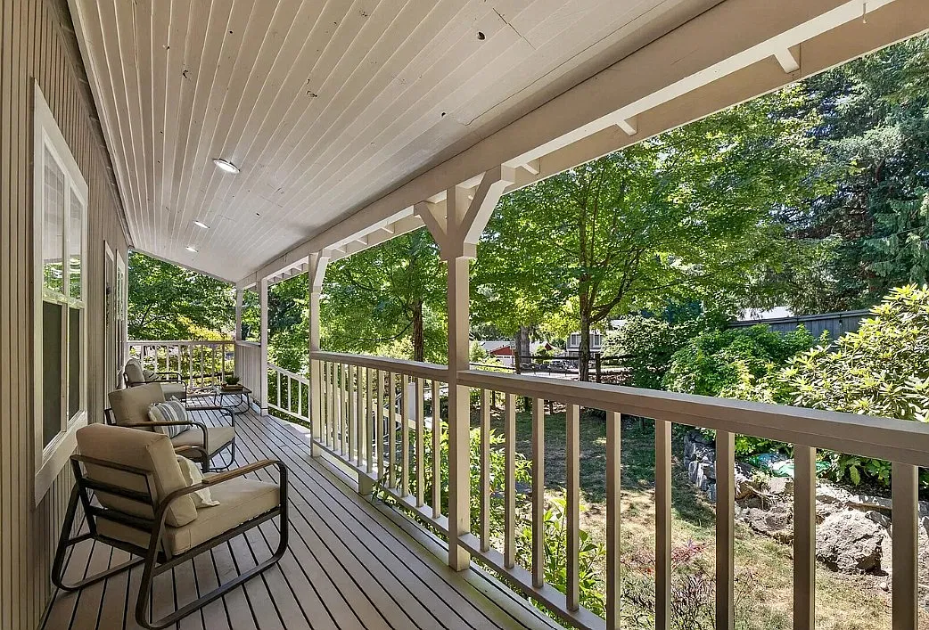 4 bed, 2416 sqft, $4,400 — Photo 4