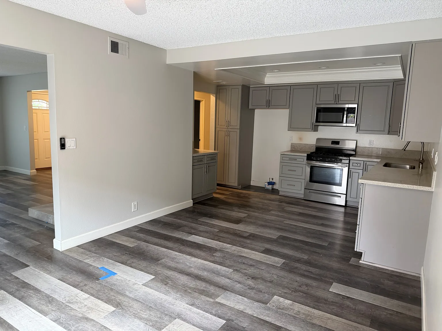 3 bed, 1700 sqft, $3,395 — Photo 4