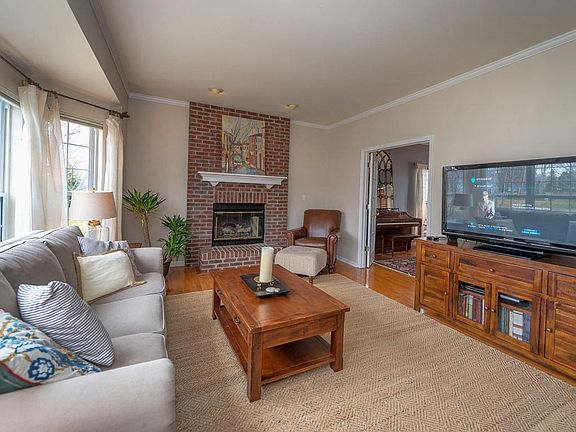 5th image of 1011 Quietwood Ct